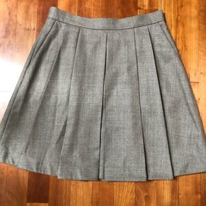 Club Monaco high-waist pleated skirt